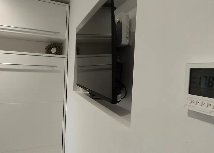 The Nook: Self Contained Annex